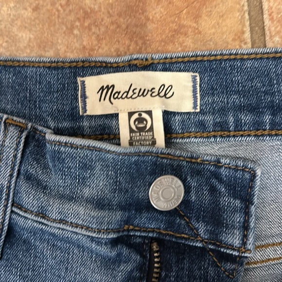 NWT Madewell The Mid-Rise Perfect Vintage Jean - Size 25 - Picture 3 of 9